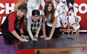 Michael's Children Honor him at Grauman's